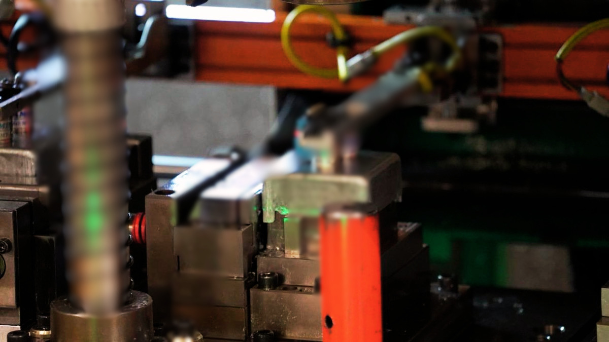 Tooling die detail